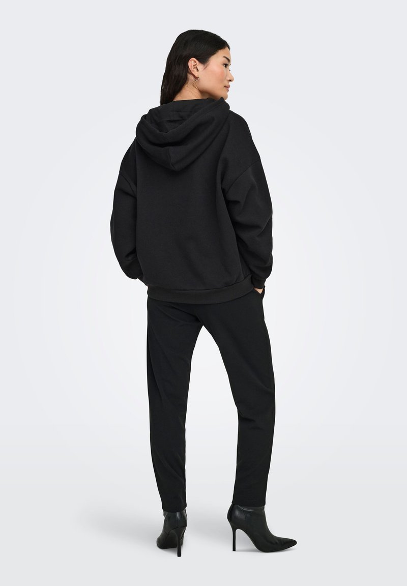 Pull long oversize à capuche Rashmi, Noir