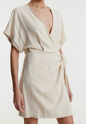 EDITED Robe de jour - beige