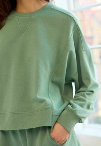 Next Bluza