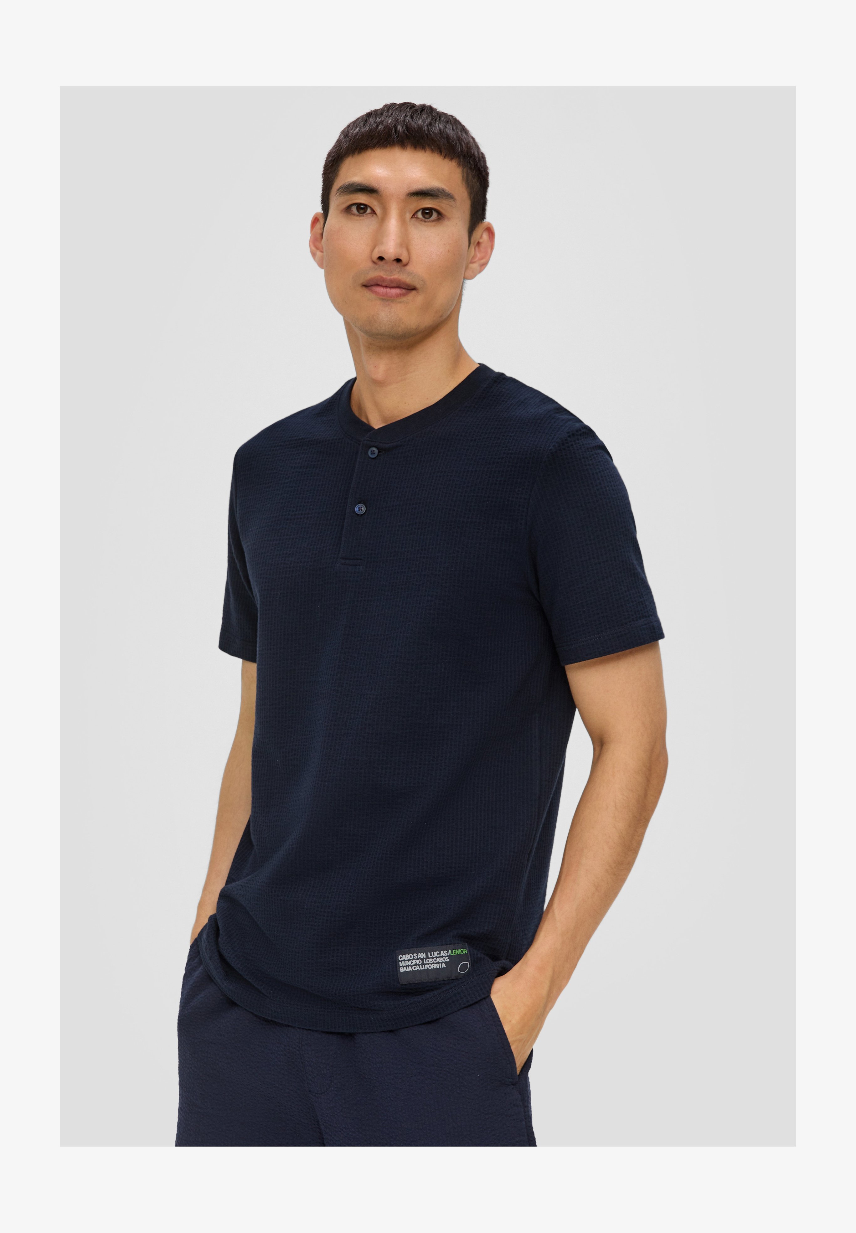 S.Oliver T-Shirt Uomo – Girocollo In Cotone Morbido – Vestibilità Regular – Stampa Fotografica Frontale – Casual