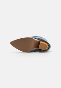 Steve Madden LASSY - Botas de tacón - light blue
