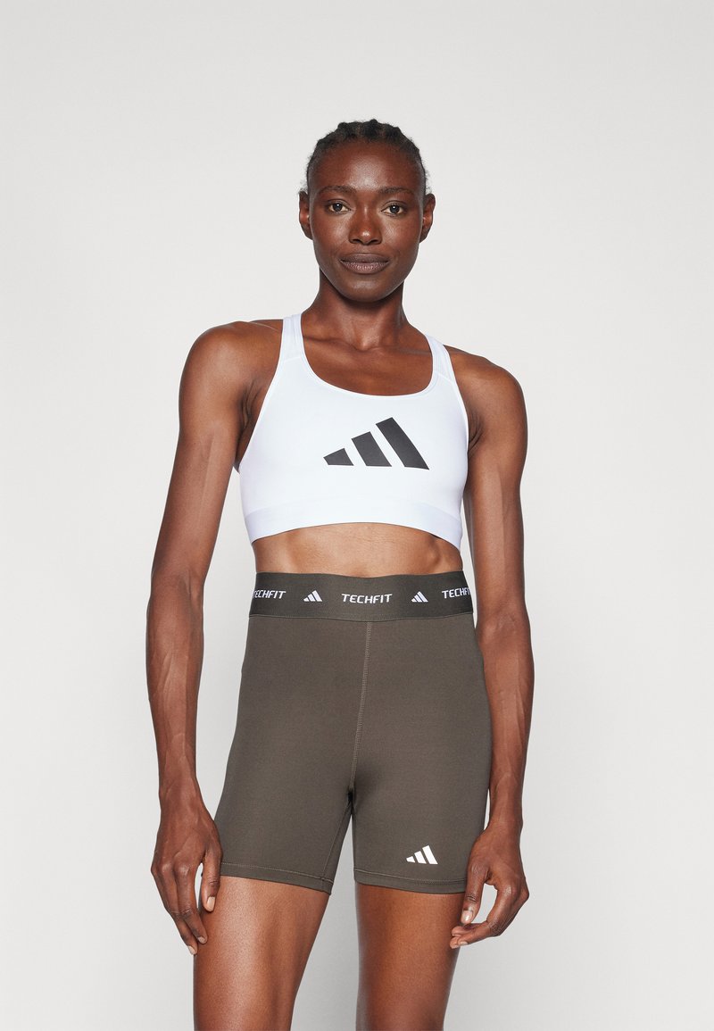 adidas Performance POWERREACT BIG LOGO GRAPHIC BRA - Sujetadores deportivos con sujeción ligera - white
