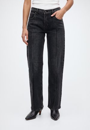 GAP, LOOSE FRONT SEAM JETTISON - Свободни дънки - black
