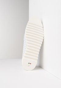 NeroGiardini Mocassini - bianco