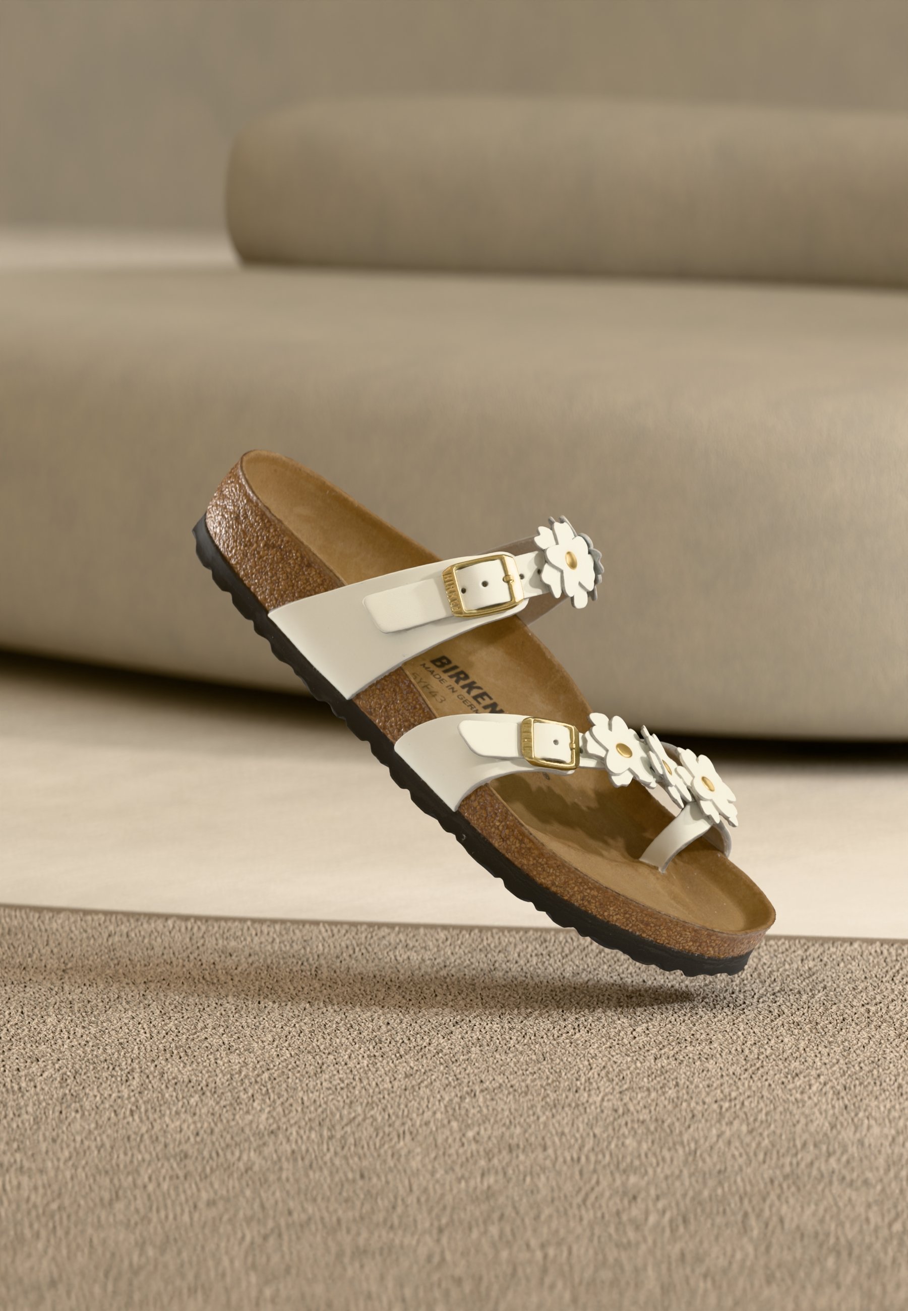 Birkenstock MAYARI FLOWERS REGULAR - Teensandalen - white/wit