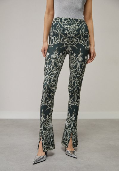 Norma Kamali SPAT - Pantalon classique - silver-coloured