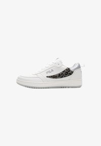 Unselected, white