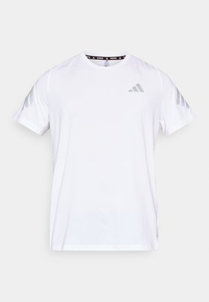 Maglietta sportiva bianca a maniche corte con logo Adidas sul petto e tre strisce su ogni manica, progettata per la corsa.