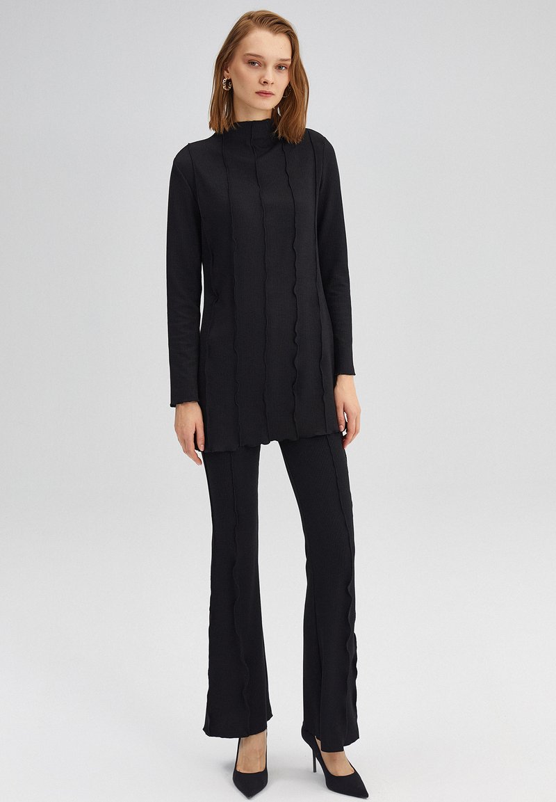 Touché Privé SEAM DETAILED SET Neule black/musta Zalando.fi