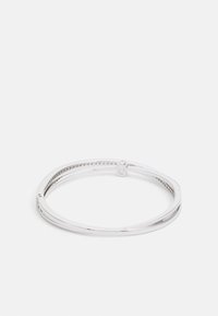 Silberarmband mit einer glatten, polierten Oberfläche, ausgestattet mit einem Scharnierverschluss und einem leichten Glanz. Das Band hat ein minimalistisches, flaches Design.