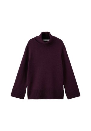 Pull en maille épaisse mauve à col roulé avec des poignet et ourlet côtelés, présentant une coupe ample et un tissu texturé.
