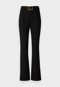 Pantaloni neri con una vestibilità sartoriale, caratterizzati da una gamba ampia, un tessuto morbido e un dettaglio della fibbia dorata in vita.