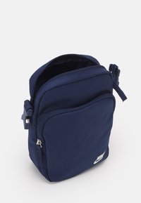 Nike Sportswear HERITAGE CROSSBODY UNISEX - Mala a tiracolo - midnight navy/midnight navy/sail