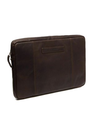 Braune Laptoptasche aus Leder mit glatter Oberfläche, dezenter Naht und einem markierten Lederschild auf der Vorderseite. Reißverschluss auf einer Seite.