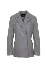 Blazer in finta pelle grigia con chiusura doppiopetto, rever affilati e due tasche posteriori. Superficie testurizzata, vestibilità sartoriale, maniche lunghe.