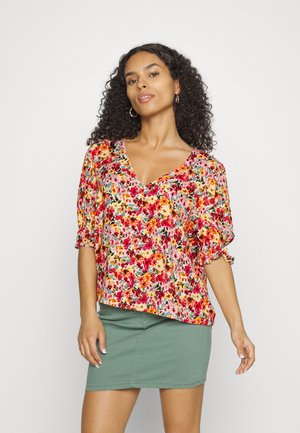 ONLFREDERIKKE V NECK - Bluser - cloud dancer/pink