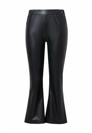 Schwarze Kunstleder-Hosent mit weitem Schlag, elastischem Bund, glatter Textur und figurbetontem Schnitt, der am Knie schmal zuläuft und am Saum ausgestellt ist.