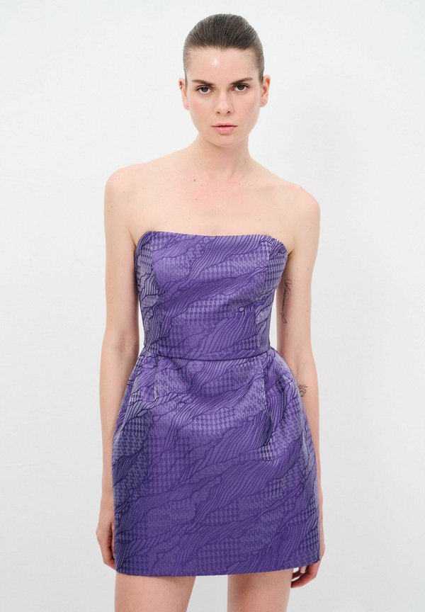 STRAPLESS  - Etuikleid - purple