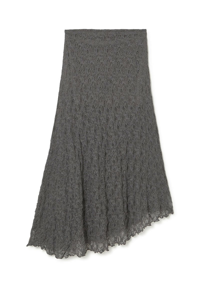 Falda de encaje gris con un dobladillo asimétrico. Presenta un patrón floral texturizado y una cinturilla ajustada para un diseño fluido.