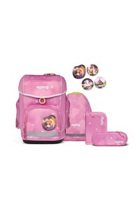 Il set di zaini rosa include uno zaino principale, un astuccio e una tasca bonus. Presenta motivi a stelle, dettagli riflettenti e grafiche di personaggi.