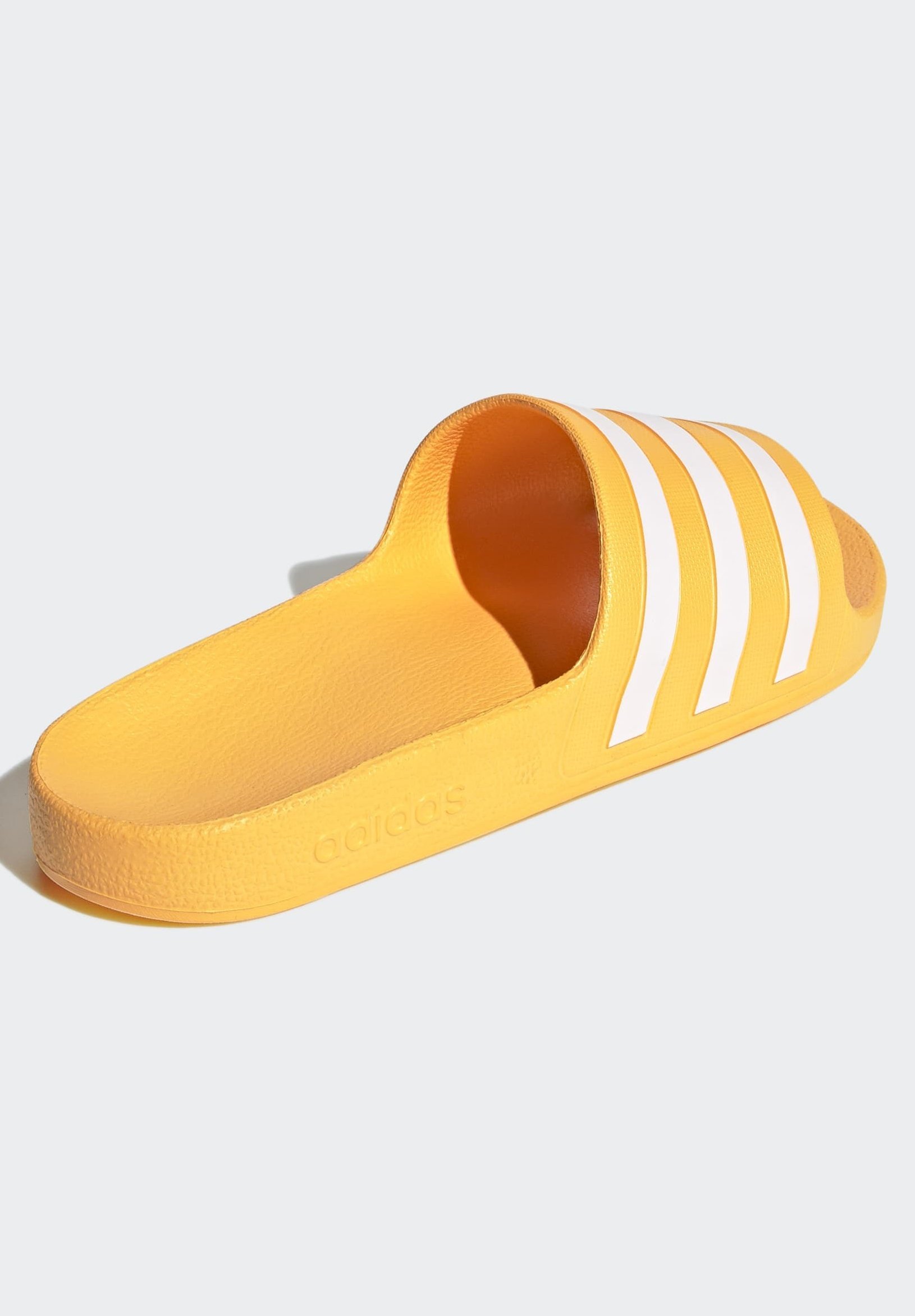 sandale adidas jaune