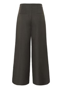 Dunkelbraune weite, cropped Hosen mit hoher Taille und zwei Gesäßpaspeltaschen, vor einem weißen Hintergrund präsentiert.