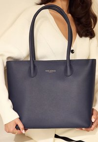 Isabel Bernard Cabas - blau