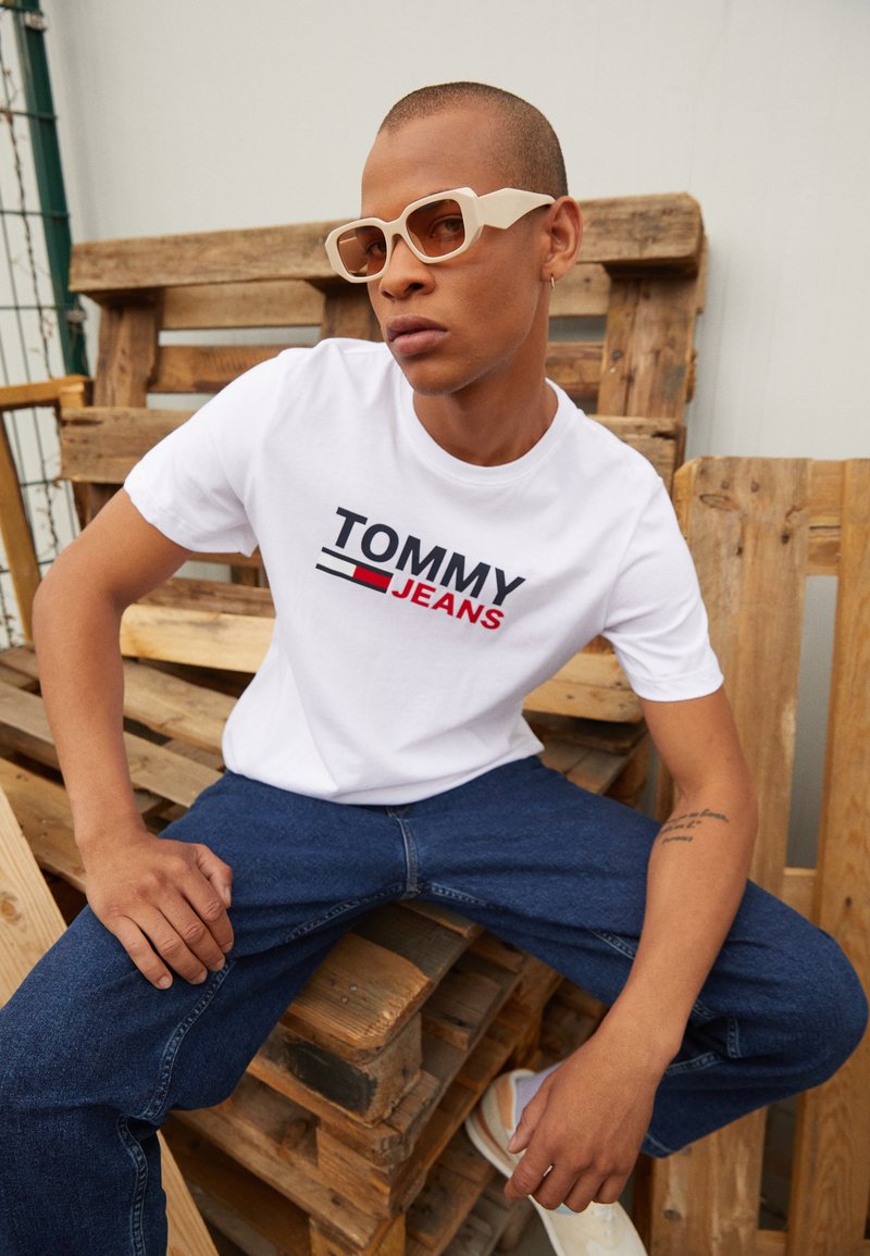 Tommy jeans logo Clearance