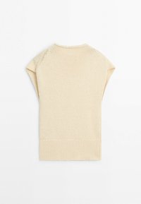 Pull sans manches beige en maille avec un col rond et un ourlet côtelé, posé à plat sur un fond blanc.