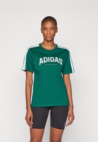 adidas Sportswear LOUNGE SOFT SIDE GRAPHIC - Marškinėliai su spaudiniu - collegiate green