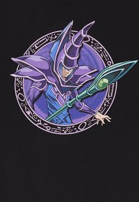 Henry Tiger YU-GI-OH DARK MAGICIAN - Triko s potiskem - black