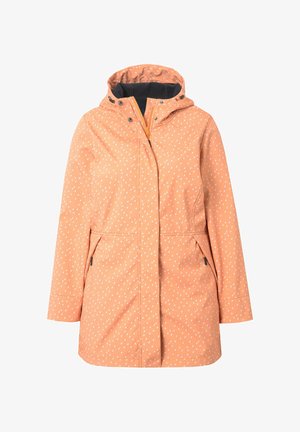 Veste imperméable orange avec un motif de gouttes blanches, fermeture éclair à l'avant, capuche ajustable, deux poches latérales et poignets élastiques. Texture douce.