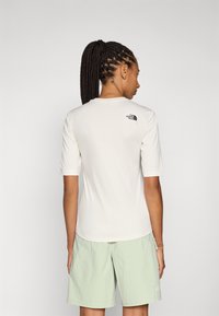 The North Face SHADOW SHORT SLEEVE  - Spordi T-särk - white dune
