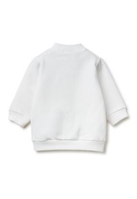 Sudadera blanca con cuello redondo, mangas largas y puños acanalados. Presenta una tela suave y texturizada, y un corte holgado.