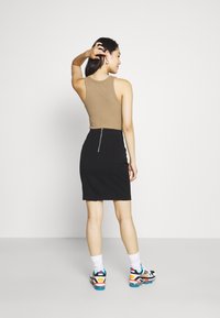 VILA VIASMIN NEW SKIRT - Minissaia - black