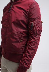 Alpha Industries Giubbotto Bomber - burgundy