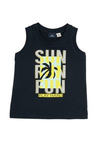 Mörkblå ärmlös t-shirt i bomull, med stora gula och vita texter: "SOL SPRUNG FRISKT LEK HÅRT," tillsammans med en palmträdsgrafik.