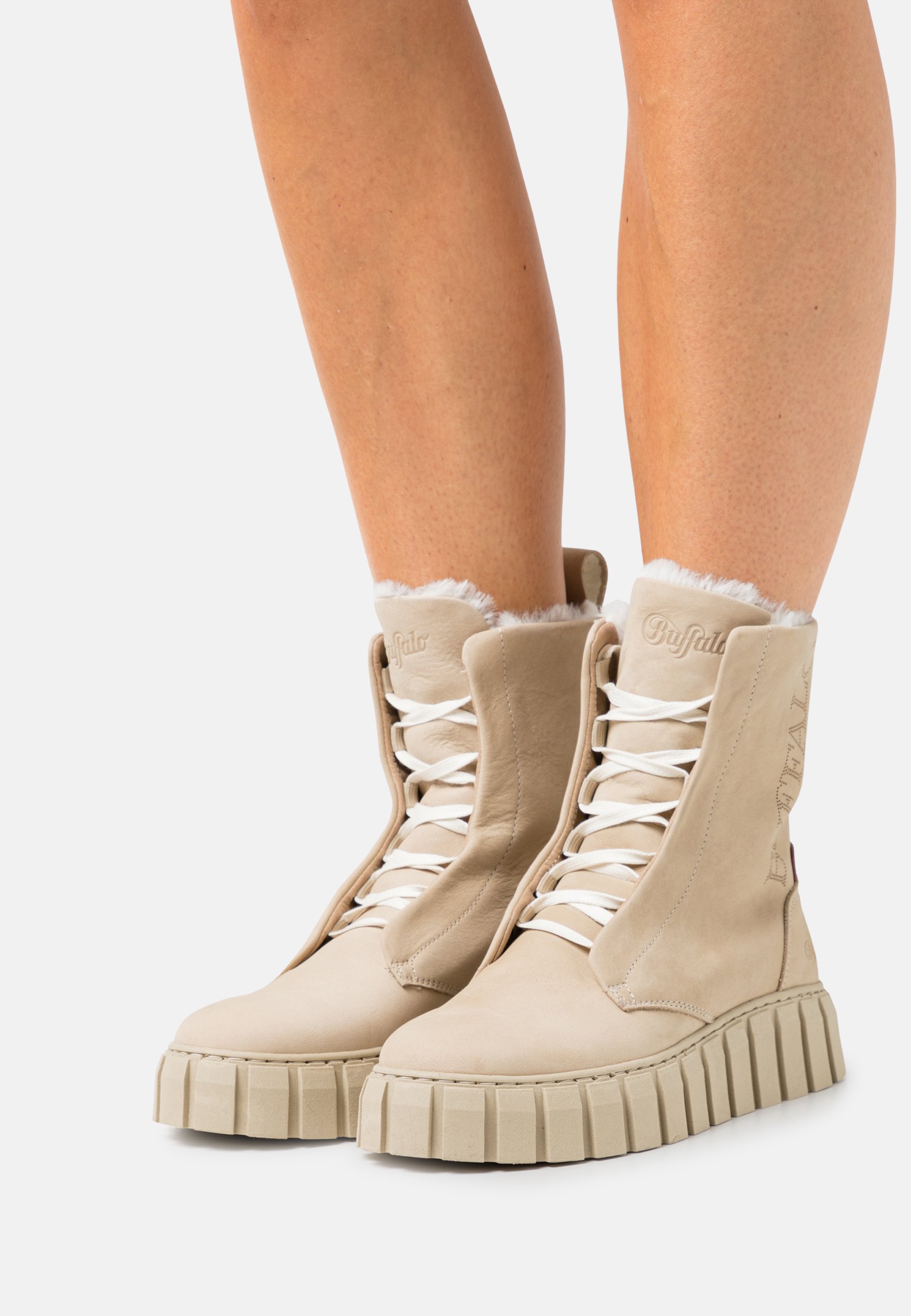 buffalo platform boots