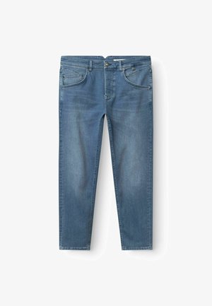 Jasnoniebieskie dżinsy z denimu o prostym kroju nogawki, wyposażone w pięć kieszeni, zapięcie na guzik oraz delikatne przetarcia na materiale.