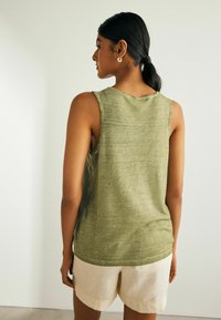 Next FRONT BUTTON DETAIL TALL - REGULAR FIT - Topp - khaki green