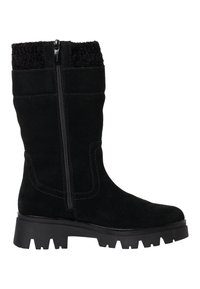 Mustat mokkanahkasaappaat, jotka ulottuvat polveen ja joissa on ribbitetty kangasosa ylhäällä sekä sivuvetoketju. Paksu pohja, jossa on karheita uria pidon parantamiseksi. Sileä pinta ja saumatön muotoilu.