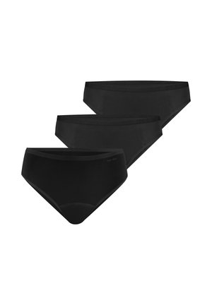 Tři černé dámské spodní prádlo ve stylu bikin pečlivě naskládané, zobrazující přední a boční švy na bílém pozadí.