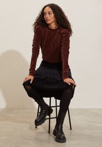 Odd Molly MARION - Pikkade varrukatega topp - truffle brown