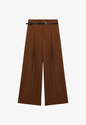 Braune weite Hosen mit vorderen Falten, hoher Taille und einem schwarzen Gürtel mit einer Metallschnalle. Glattes Material mit maßgeschneidertem Design.