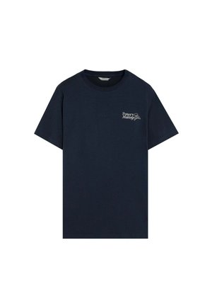 Camiseta azul marino de manga corta con cuello redondo, con un pequeño texto blanco "Pottery Making" y un gráfico de un torno de cerámica en el pecho izquierdo.