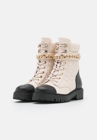 Guess Botines con plataforma - off-white