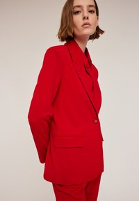 Motivi MONOPETTO   - Blazer - rosso