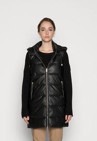 ONLY ONLLYDIA FAUX LEATHER WAISTCOAT - Veste sans manches - black