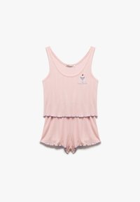 Romper de tirantes de canalé rosa claro con escote redondeado, capas en niveles y dobladillo con forma ondulada. Presenta un diseño bordado de helado en azul y rojo.