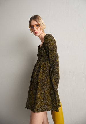 VINE SQUARE NECK MINI DRESS - Denn aty - fatigue/black